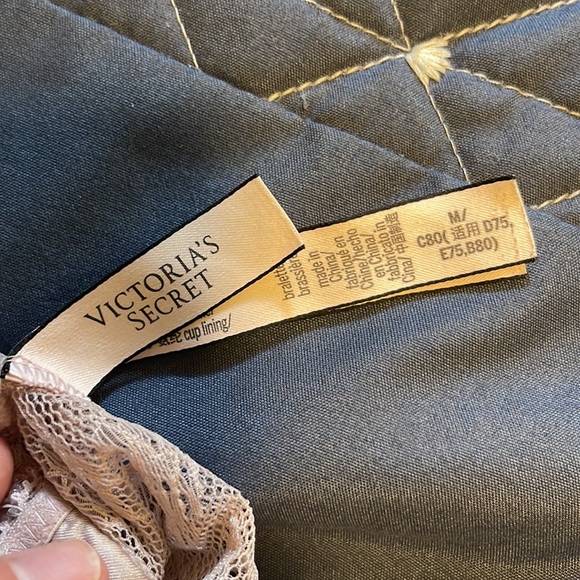 Victoria’s Secret lace bralette! - Picture 4 of 4